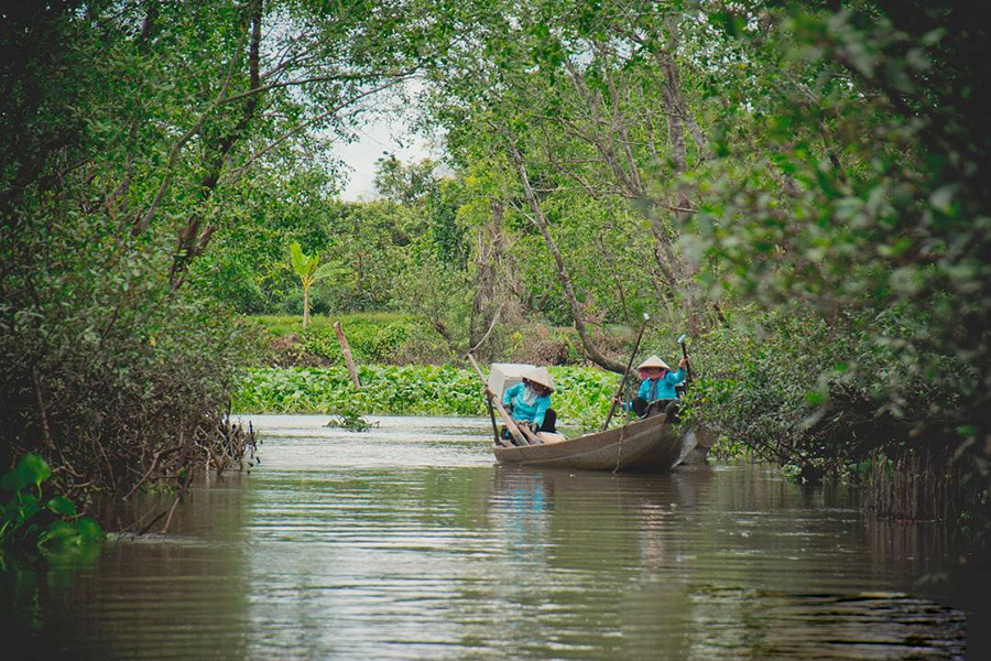 Exploring two lush garden islands in Vinh Long